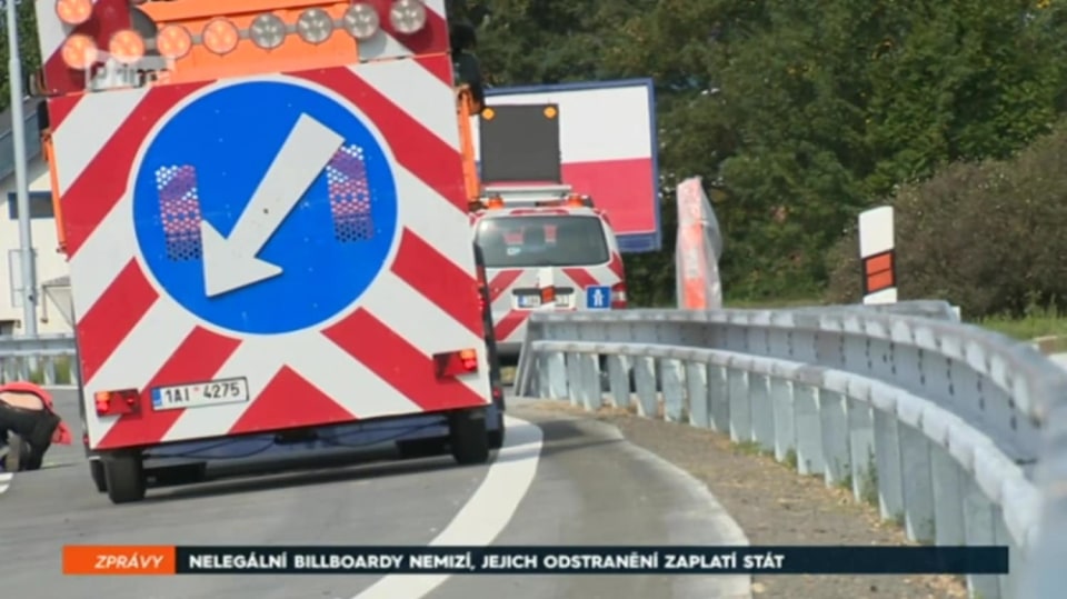 11. 9. 2017 ZPRÁVY: NELEGÁLNÍ BILLBOARDY NEMIZÍ, JEJICH ODSTRANĚNÍ ZAPLATÍ STÁT